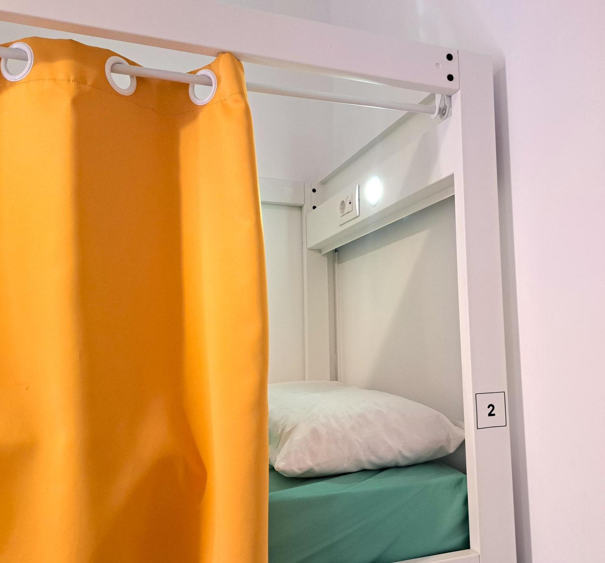 הוסטל Bed & Bike ברצלונה מראה חיצוני תמונה
